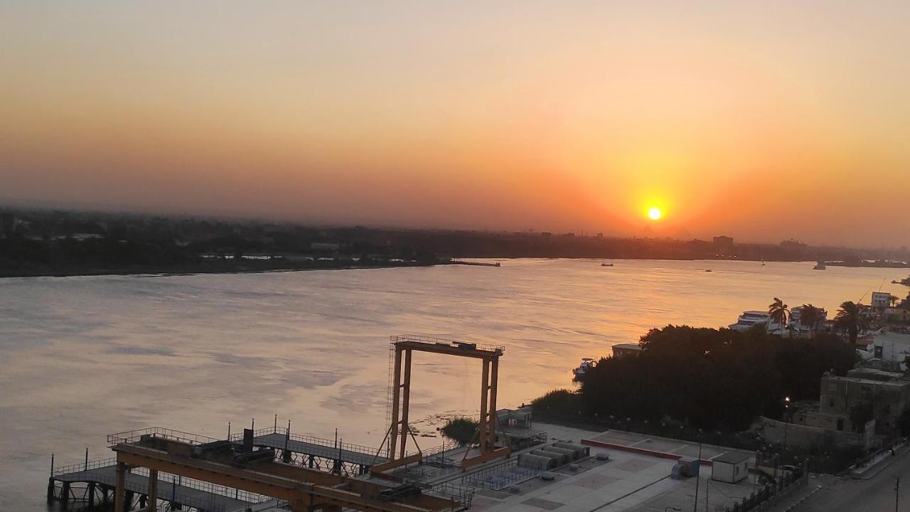 Nile Pyramidal View Apartment Kaherah Luaran gambar