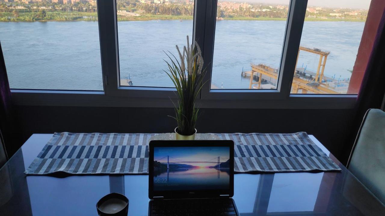 Nile Pyramidal View Apartment Kaherah Luaran gambar