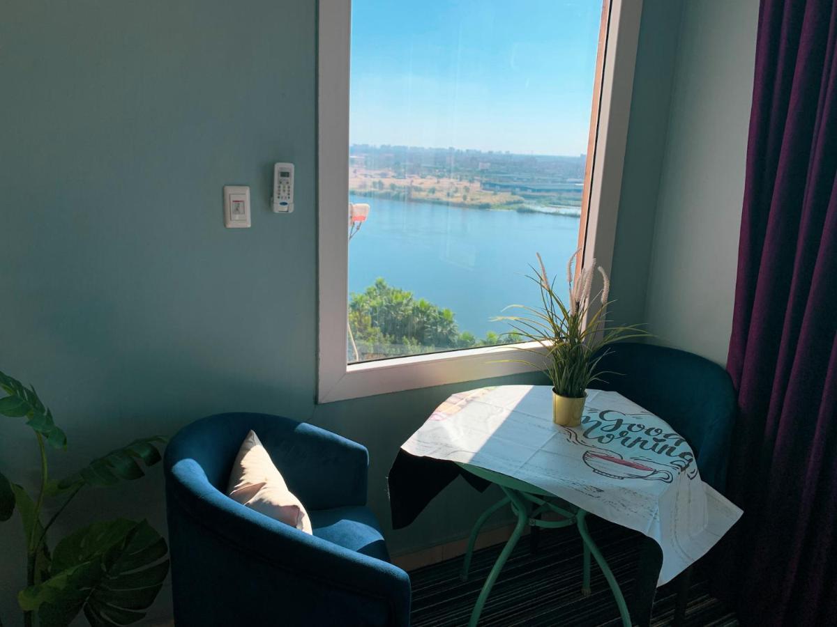 Nile Pyramidal View Apartment Kaherah Luaran gambar